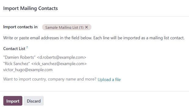 El formulario emergente para importar contactos de correo que aparece en la aplicación Marketing por correo electrónico.
